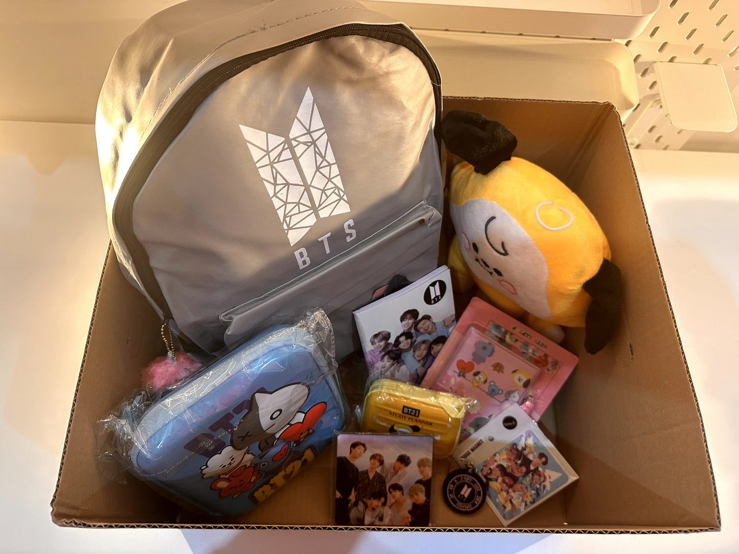 BTS Fan Gift Box: K-pop Collector’s Set